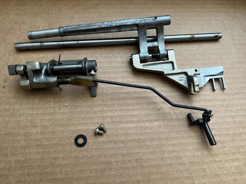 Necchi 535fa Lower Shaft Group - Image 1 of 1