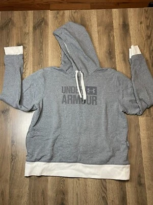 Suéter Under Armour, Mujer Talla XL, Gris Blanco, Logo, Pullover, Bolsillos Foto 1 de 4