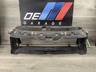 12-18 OEM BMW F30 328 330 335 340 Front Upper Radiator Air Duct Guide Support - Image 1 of 4