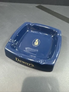 DEWARS Finest Scotch WHISKY BLUE Wade PDM CERAMIC ASHTRAY MADE in ENGLAND - Picture 1 of 3