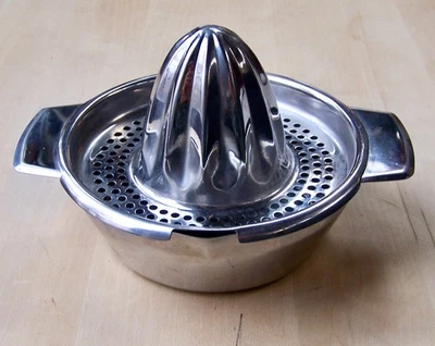 Stainless Steel Citrus Hand Juicer orange lemon grapefruit manual squeezer press - Image 1 of 4
