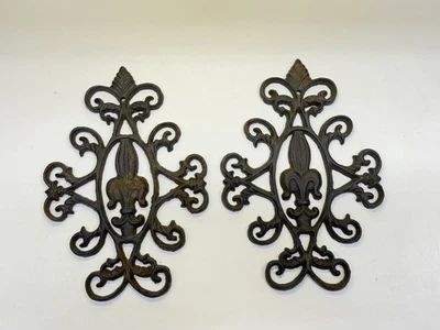 Vintage Pair Of Cast Iron Fleur De Lis Rustic Wall Decor  10" (Lot Of 2) - Image 1 of 4