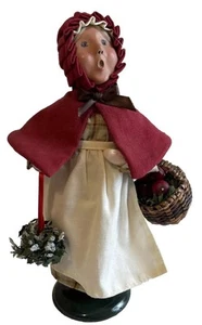 Byers Choice 2008 Natale Folk Art Da Collezione The Caroler Girl Cestino Mele - Foto 1 di 6