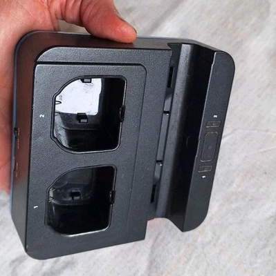 GAMEPAD STAND per Nintendo Wii U E Per Controller Wiimote ORIGINALE - Immagine 1 di 3