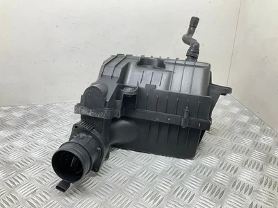 Volkswagen Golf VII 2013 Diesel air filter box 5Q0129607S MJA94059 Foto 1 de 4