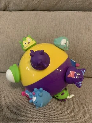Spin Master Chuckle Ball Bouncing Vibrating Giggle Sensory Developmental Toy - Image 1 of 4