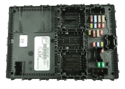 Centralina fusibili Ford Fiesta VII JHH dal 2018 LU5T-15604-EJD - Immagine 1 di 2