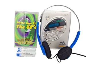 Sony Walkman WM-FX288 Reproductor Estéreo Cassette Personal AM FM Radio Sintonizador Plateado - Imagen 1 de 24