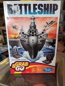 GRAB & GO BATTLESHIP GAME GA1 - Picture 1 of 3