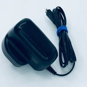 Genuine Samsung Micro-USB Mains Charger ETA3U30UBE for Phones/Bluetooth Headsets - Picture 1 of 4