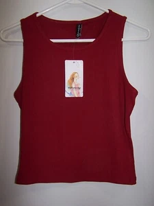 NWT - Pretty Garden Burgundy Stretchy Cropped Tank Top - Size M - Picture 1 of 2