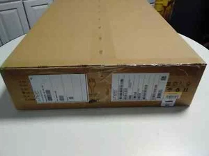 Juniper Networks 32 x 100 Gigabit QSFP28 / 40 Gigabit QSFP+ QFX5200-32C-AFI2 - Picture 1 of 2