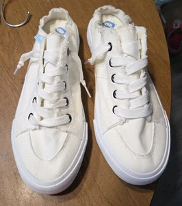 Obtaom Size 7 Ladies Slip On Canvas Shoes Raw Edge Mule Style - Picture 1 of 5