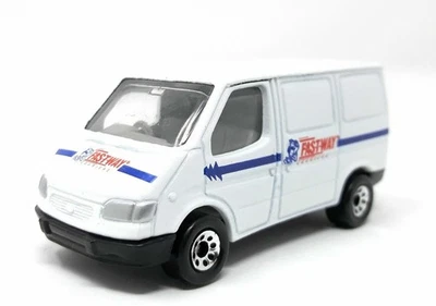 Matchbox Superfast MB Ford Transit Fastway Couriers bianco Cina - Immagine 1 di 2