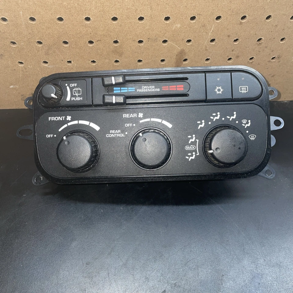 Dodge Durango 2001-2003 control de calefacción de aire acondicionado control de temperatura Foto 1 de 4