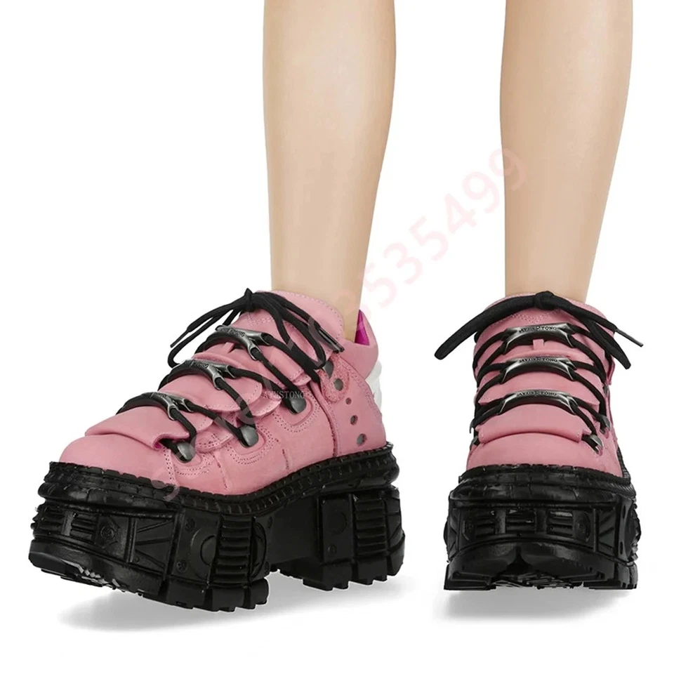 Otoño Punk Remache Hombres Mujeres Zapatos Informales de Suela Gruesa Moda Rock Botines Foto 1 de 4