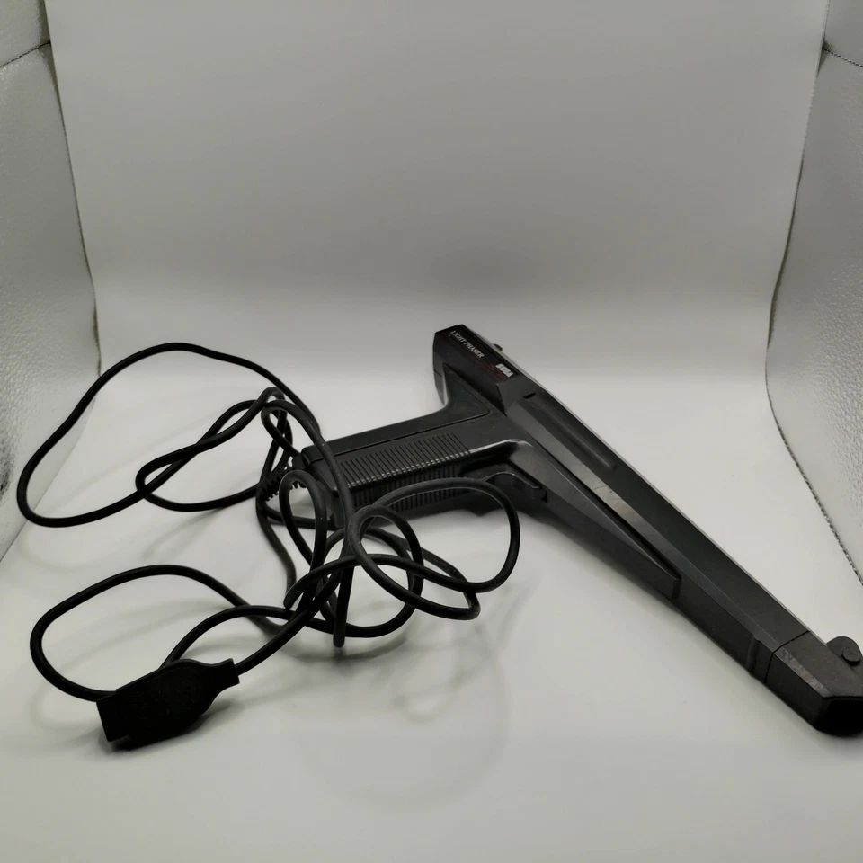SEGA Light Phaser 3050 Gun for SEGA Master System For Parts Untested - Image 1 of 4