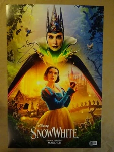 Signed Gal Gadot Autographed Snow White 12"x18" Photo Beckett BAS COA - Picture 1 of 5