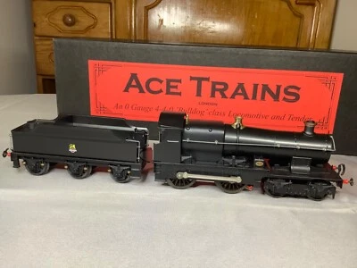 Ace Trains E/16 O Gauge 2 or 3 Rail BR Black Early Emblem 4-4-0 Bulldog - Image 1 of 4