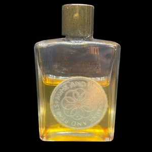 Mink and Pearls Jovan Essence Mink Oil 1 Fl Oz HTF Vintage Glass Mini Bottle - Picture 1 of 5