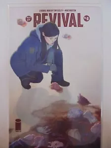 Libro de cómics de Revival #8 primera imagen impresa casi nuevo - Imagen 1 de 1