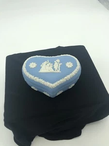 Caja de baratija cubierta vintage de jaspe azul en forma de corazón WEDGEWOOD INGLATERRA - Imagen 1 de 6