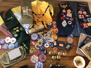 VTG Boy Scout Cub Scout Patches Pins Scarfs Books Knife V3 - Picture 1 of 7