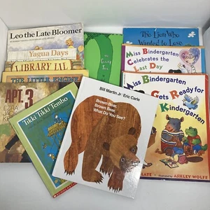 Konvolut 11 Bücher aus einem Kindergarten Klassenzimmer Taschenbuch und Hardcover - Bild 1 von 14
