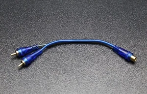 RCA KABEL BLAU GRAU Y SPLITTER 1 BUCHSE 2 STECKER AUTO ZUHAUSE AUDIO VERBINDUNG BLS - Bild 1 von 2