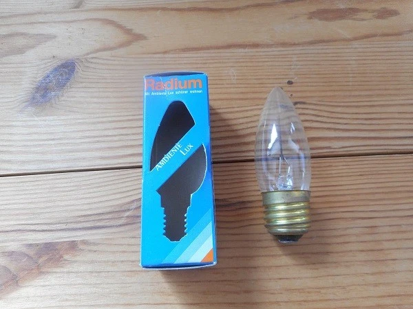 4 St. Radium Flackerkerzen - Kerzenlampen 3W  E27 klar - Bild 1 von 1
