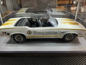1972 Hurst Oldsmobile Indy Pace Car Exact Replica 1:18 - Bild 1 von 14
