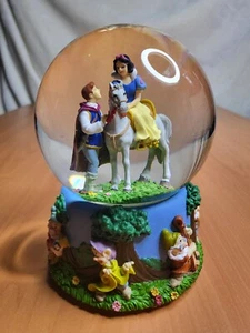 Disney Snow White Seven Dwarfs Enesco Snow Globe Music Box Doesn't Work - Picture 1 of 10