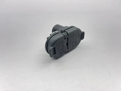 TOYOTA TACOMA REMOLQUE REMOLQUE BARRA DE ENGANCHE CONECTOR ENCHUFE FABRICANTE DE EQUIPOS ORIGINALES 2015-2022 Foto 1 de 4