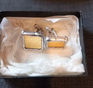 VINTAGE RETRO LESLEY CRAZE WHITE / YELLOW METAL BRUTALISTIC STYLE CUFFLINKS - Picture 1 of 7