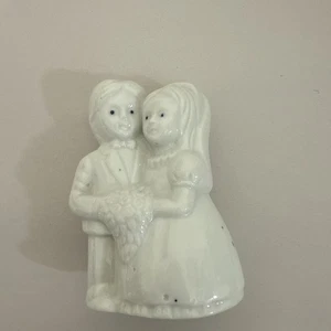 Cake topper matrimonio porcellana bianca vintage tutto bianco occhi azzurri - Foto 1 di 6