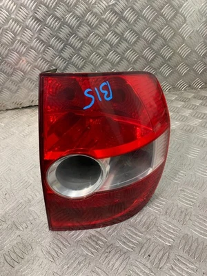 Luz trasera del lado del conductor Volkswagen Fox 2006 5Z0945096A #2 Foto 1 de 4