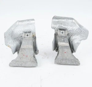 2010 + 2020 BENTLEY MULSANNE ENGINE MOUNT BRACKET PAIR LEFT RIGHT - Picture 1 of 7