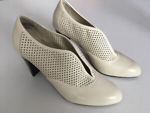 Rockport Ivory  Latticed Leather High Front Shoes Size  UK  3.5  NEW