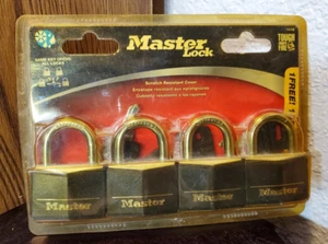 Master Lock 4er Pack mit kratzfester Abdeckung (gleichschließend) 1 1/2" - 141Q - Bild 1 von 2