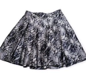 Brooks Brothers Pleated Silk Skirt Black White Lace Print Lined 8 M - Picture 1 of 4