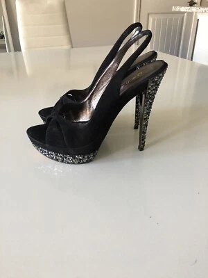 TACONES CASADEI GAMUZA NEGRA PUNTA ABIERTA CRISTAL ADORNADO TALLA 37.5 HECHOS EN ITALIA Foto 1 de 4