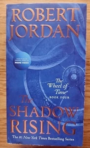 Shadow Rising (Das Rad der Zeit Serie Band 4) von Robert Jordan Taschenbuch - Bild 1 von 2