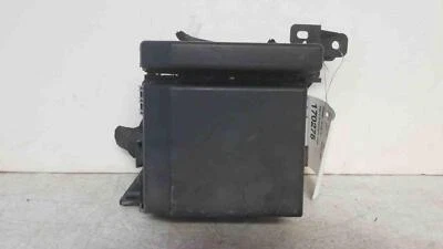 03 04 05 CHRYSLER SEBRING Engine Fuse Box 2 Door Coupe ONLY - Image 1 of 4