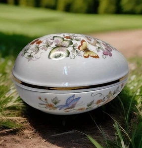Avon Porcelain Butterfly Egg Trinket Box Japan 1974 22k Gold Trim Spring Floral - Picture 1 of 12