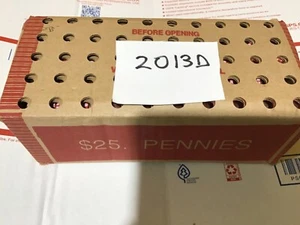 Una scatola mai aperta di centesimi D 2013 non circolati 25€. Viso. Cinquanta Unc. Rotoli - Foto 1 di 1