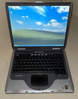 Portátil Compaq Presario 2100 15 pulgadas retro Windows XP Foto 1 de 4