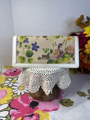 VTG Maxx New York Floral Clutch  Pebble Hand Purse. - Image 1 of 4