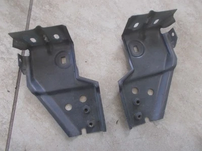 Mazda Tribute SUV Front Fender Mounting Brackets RH LH 04 05 06 Stock Used OEM - Image 1 of 2