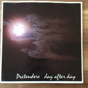 Pretenders – Day After Day - 7" Vinyl Single - Very Good Condition - Picture 1 of 2