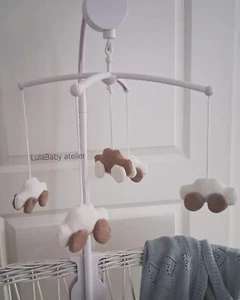 Karuzela nad łóżeczko autka pojazdy. Karuzela z pozytywką  - Zdjęcie 1 z 1